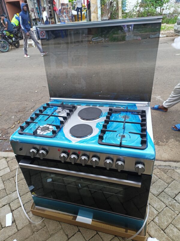 Hisense 60x90 Cooker – Large Capacity Free Standing Cooker with Ove